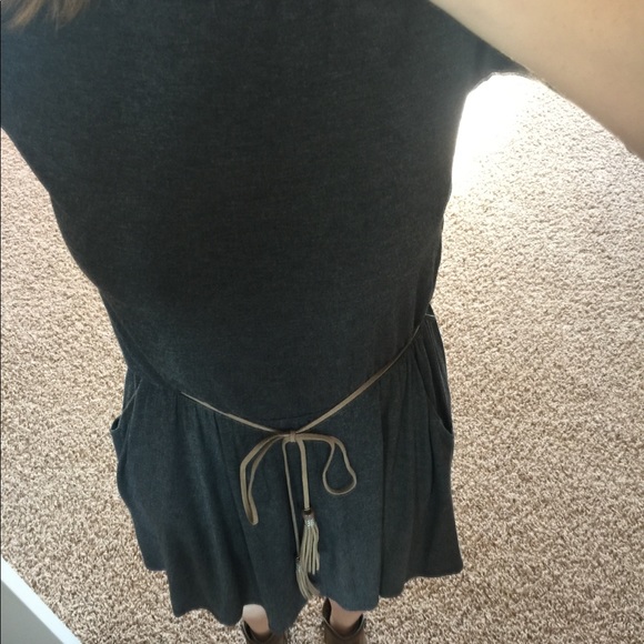 3/4th Sleeve, Grey Belted Dress w/Pockets - Picture 6 of 8